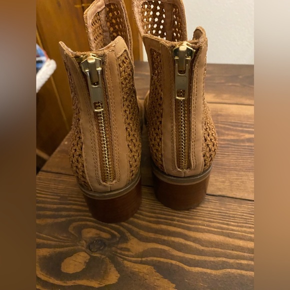 Steve Madden Leather Booties - Picture 2 of 6